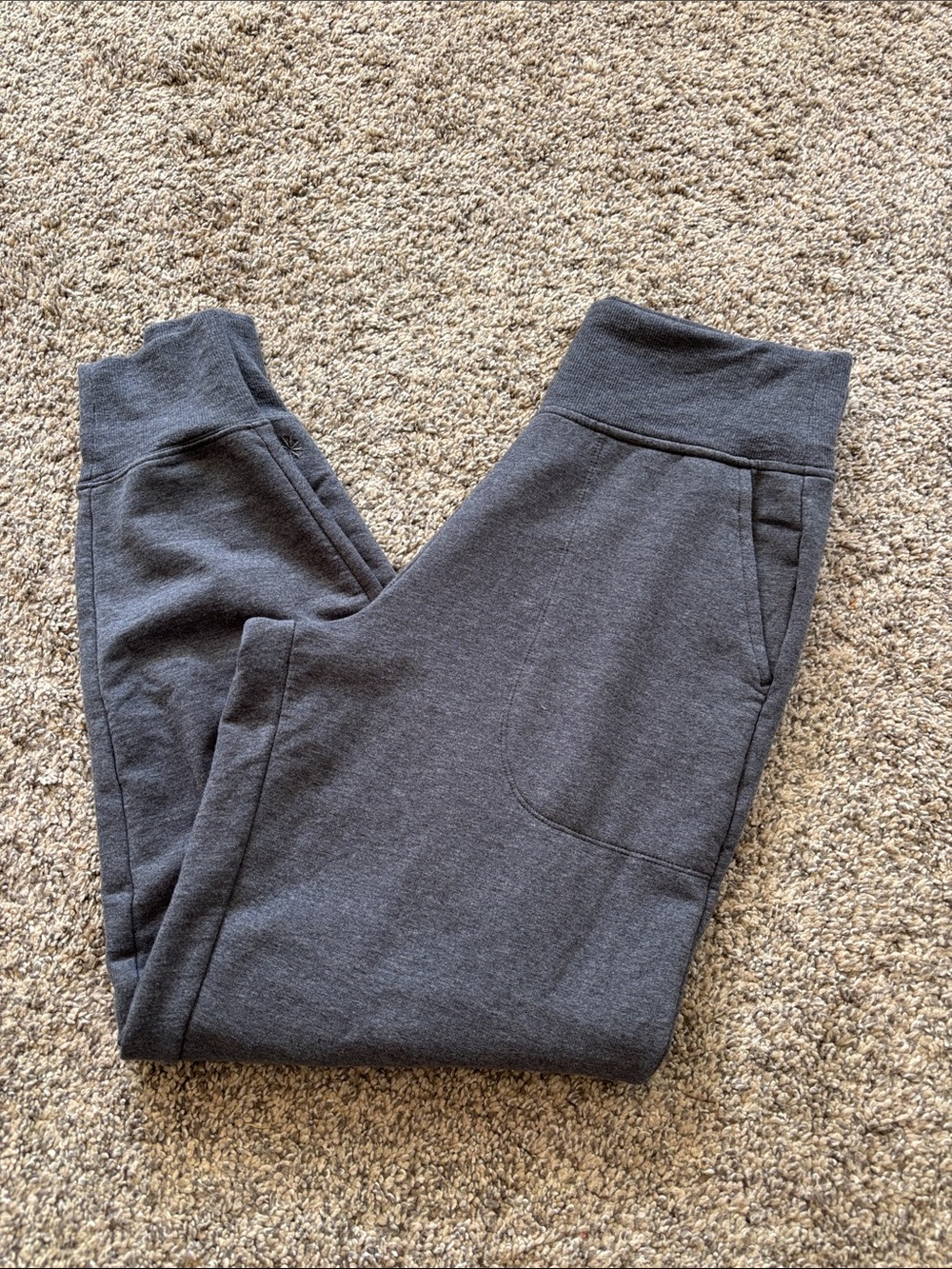 Athleta Coaster Luxe HR Jogger size small